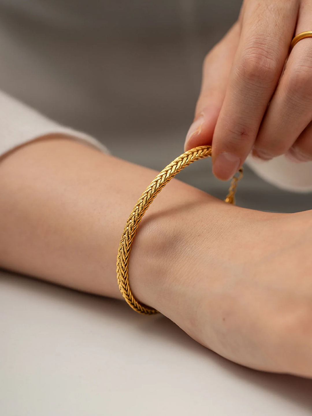 Luci Gold Chain Bracelet