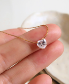 Riza Solitaire Heart necklace