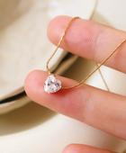 Riza Solitaire Heart necklace