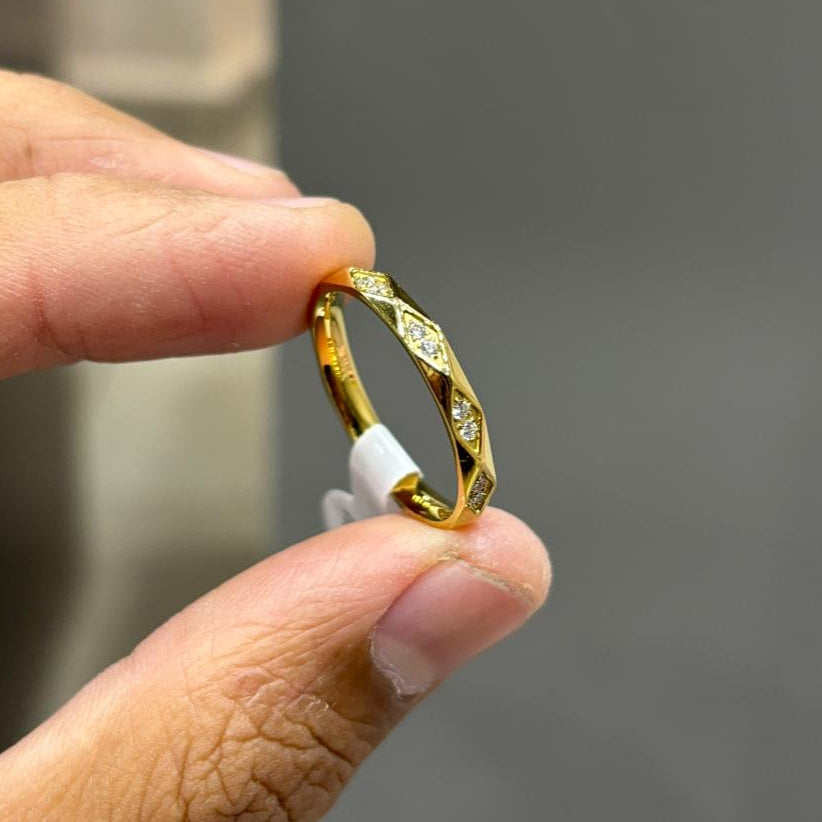 Cusida Diamond Gold Ring