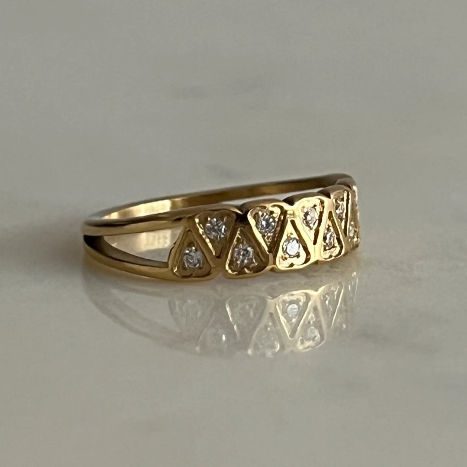 Piso Zigzag Diamond Ring