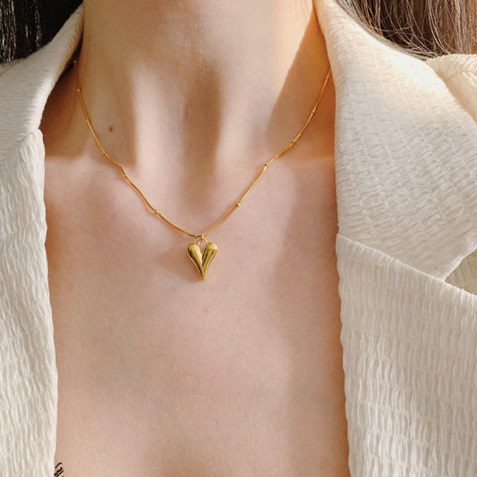 Amour Heart Gold Necklace