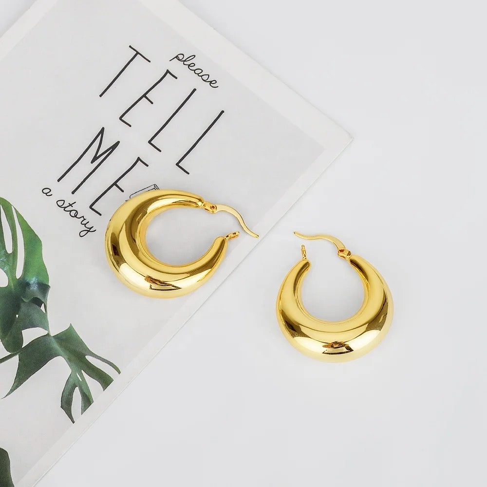 Evie Basic Gold Hoops