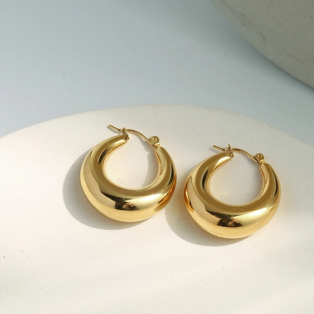 Evie Basic Gold Hoops