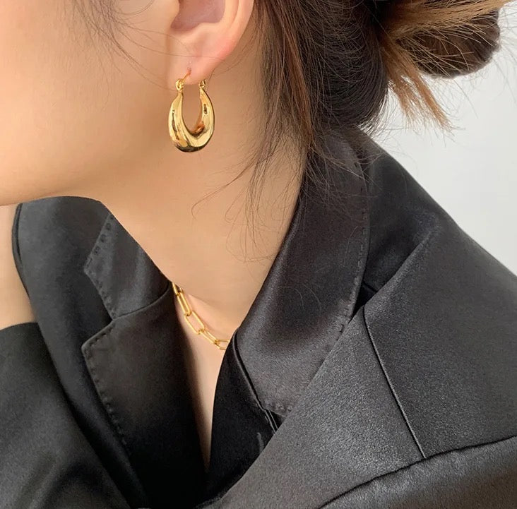 Evie Basic Gold Hoops