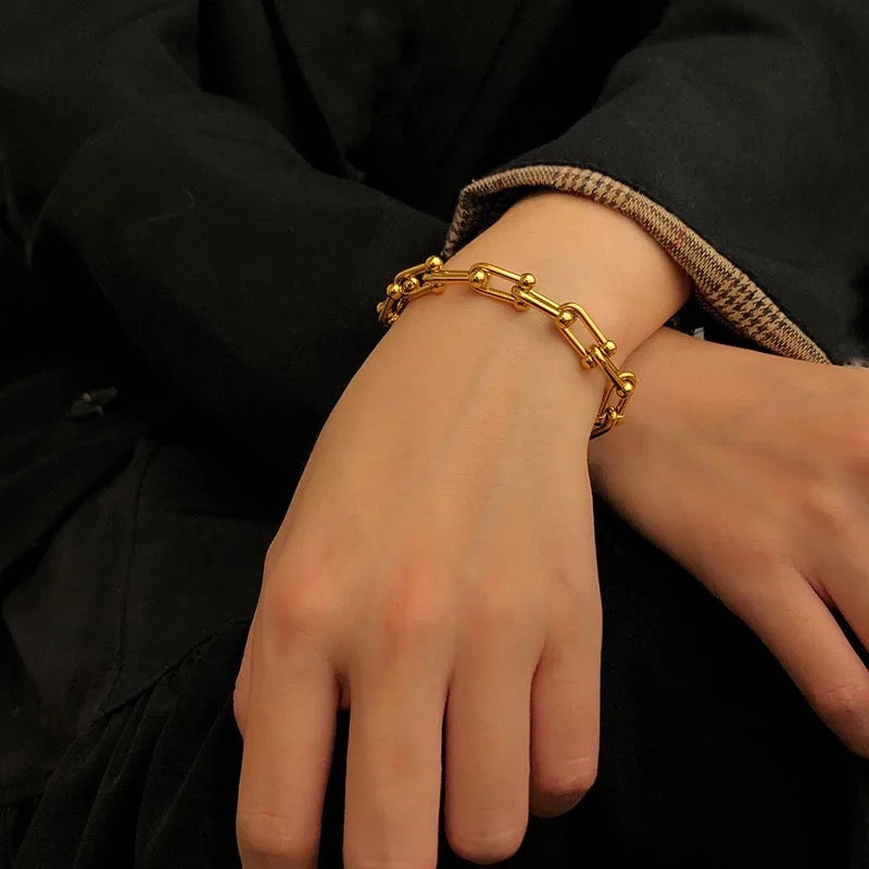 Liliana Gold Linked Bracelet